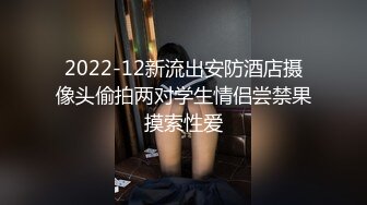 和小卖铺的42岁王阿姨搞上了，偷偷出来幽会，‘拿鸡巴打你的脸，好不好’，‘不’，真搞笑哈哈！