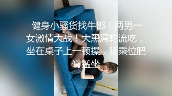 漂亮美眉 黑丝OL制服 口活不错 看镜子中的自己被无套后入 射了一身