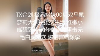 这部是大妞范写真视频里最出彩一部因为什么因为这个音乐是我们自己做的台湾媒体很精确说我是用西海岸嘻哈元素融入了美女视频写真里面你们可以用耳机感受下是音乐带着画面走同时期没有人那么玩2012大妞范是第一个这么表现的_1509804083590623234_1280x720