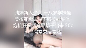 3P粉嫩小萝莉短发鸭舌帽妹子双飞啪啪，足交舔逼后入上位骑乘大力猛操