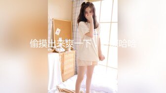 小马丶寻花牛仔短裙颜值美女，镜头前特写口交穿着内裤摸穴，双腿肩上扛抽插猛操，骑乘拉着手后入啊啊叫