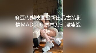 婚纱店试衣间的准新娘们穿上婚纱都好漂亮