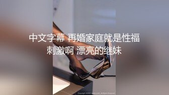 00后嫩妹被操哭了两女一男双女互舔，没怎么被开发过嫩妹，被操的啊啊叫，双女舌吻互舔奶子，假屌互相抽插